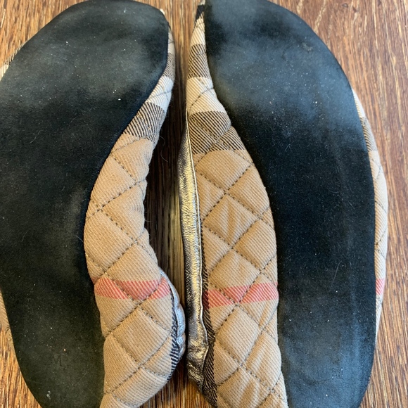 Authentic Burberry Sleeper (M) - Picture 2 of 2